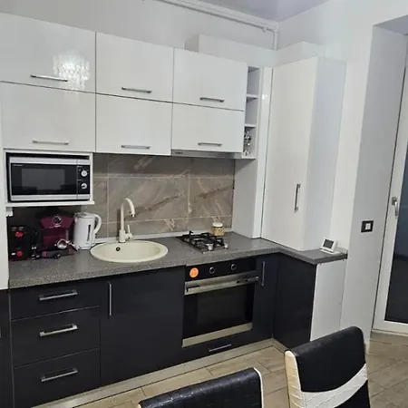 Deluxe Pool & Spa Mamaia Nord Apartment *