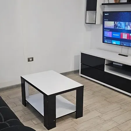 Deluxe Pool & Spa Mamaia Nord Apartment