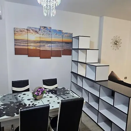 Deluxe Pool & Spa Mamaia Nord Apartment